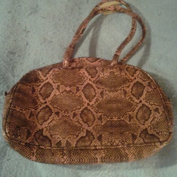 👛 Pink & Black Animal Handbag NWT 👛 - Picture 6 of 6